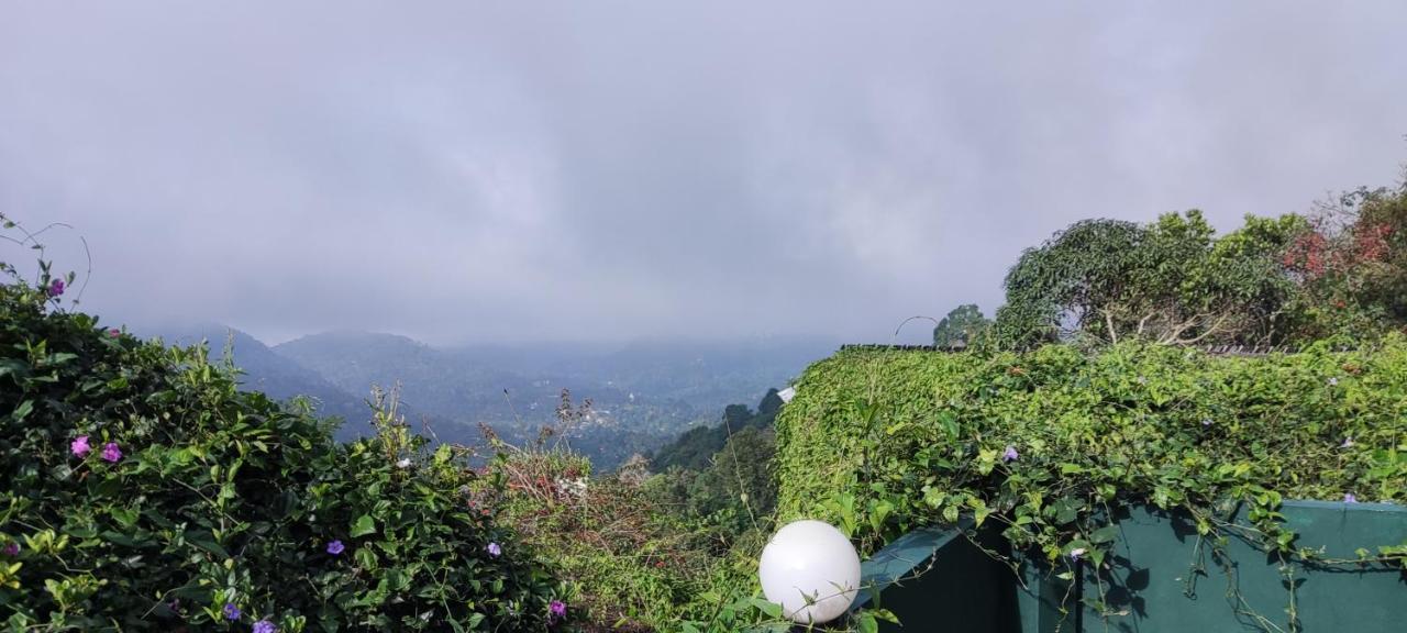 Munnar Tea Hills Resort - Mthr Екстер'єр фото