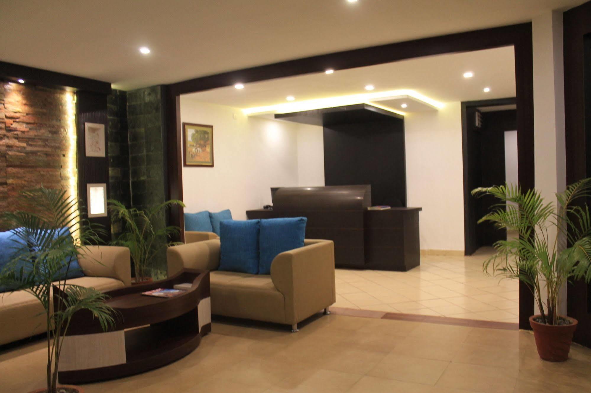 Munnar Tea Hills Resort - Mthr Екстер'єр фото
