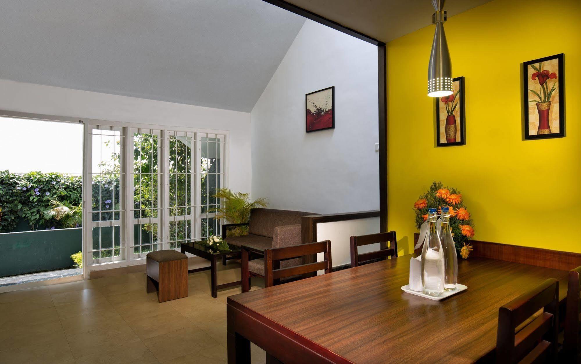 Munnar Tea Hills Resort - Mthr Екстер'єр фото
